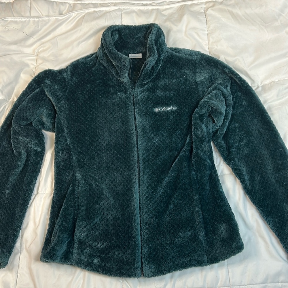 Womens Columbia fleece jacket. Teal or dark green. Size Large.